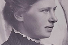 Agnethe ca. 20 år